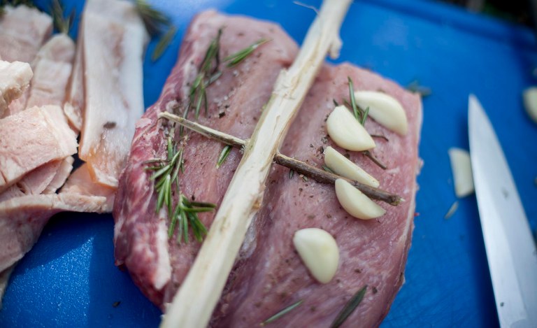 FERMACARNE PER L'ARISTA ALLO SPIEDO